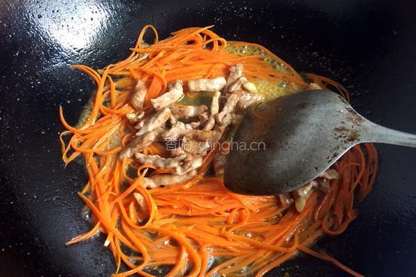 胡萝卜炒肉丝的做法图解5