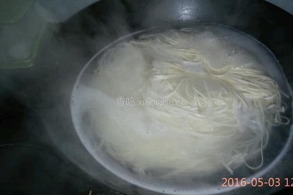 草莓酱汁海带面的做法图解5