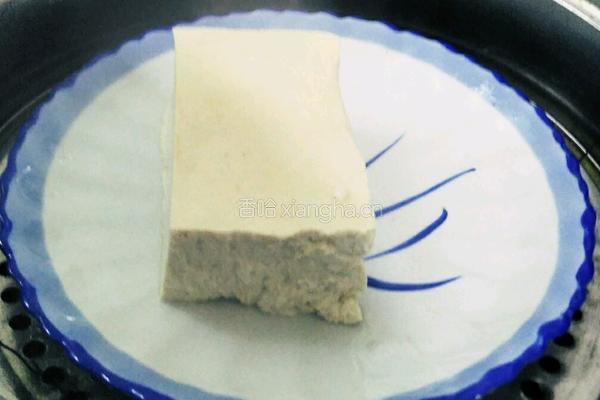 金银豆腐的做法图解1