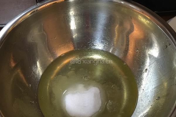 奶油抹茶瑞士卷的做法图解2