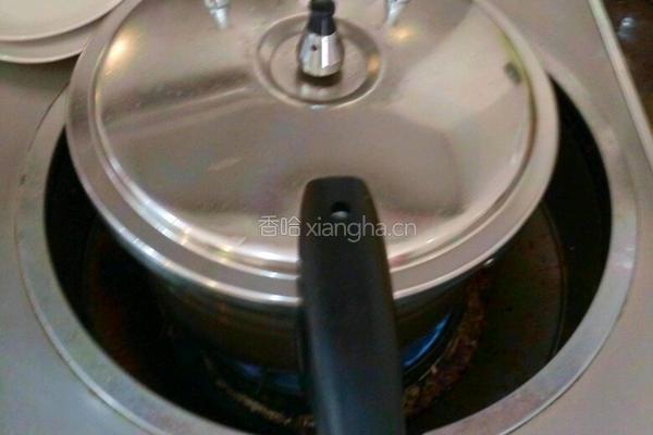 牛脊骨高汤的做法图解5