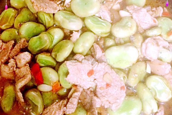 剁椒蚕豆肉片
