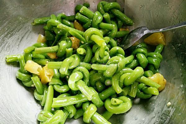 风味豇豆结的做法图解6