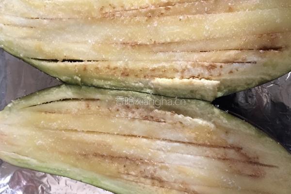 孜然蒜香烤茄子的做法图解4
