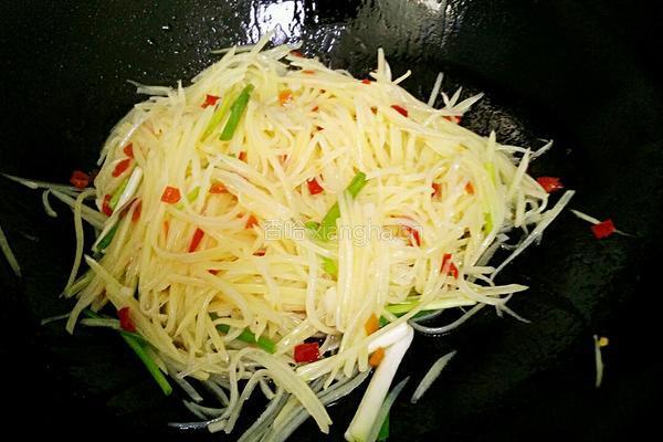 剁椒炒土豆丝的做法图解9