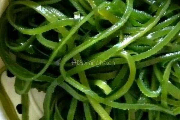 海带番茄骨头汤的做法图解2