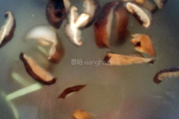 香菇滑鸡粥的做法图解3