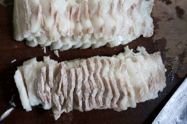 黄金包回锅肉的做法图解2