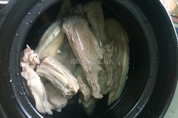 猪骨榴莲壳汤的做法图解3