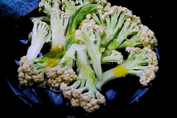 番茄烧花菜的做法图解4
