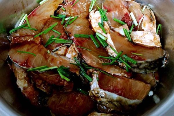 秘制香酥熏鱼的做法图解3
