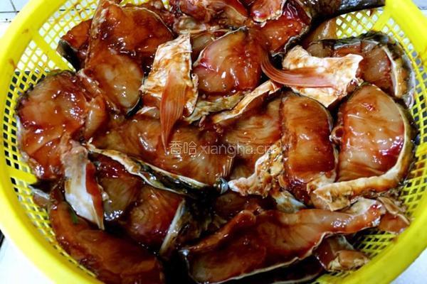 秘制香酥熏鱼的做法图解4