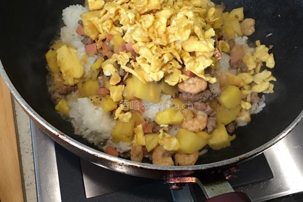 菠萝炒饭的做法图解8