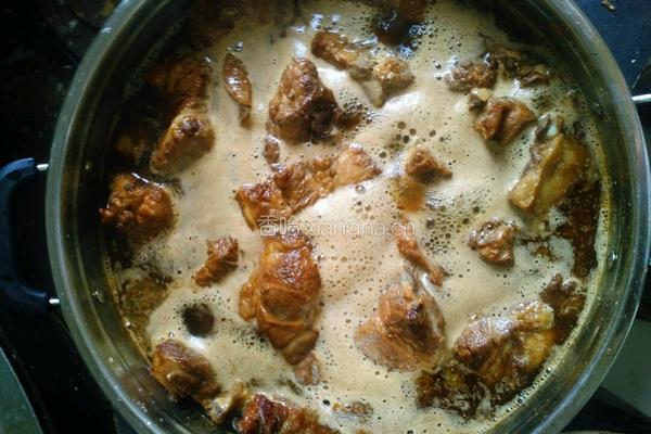 排骨土豆炖豆腐的做法图解3