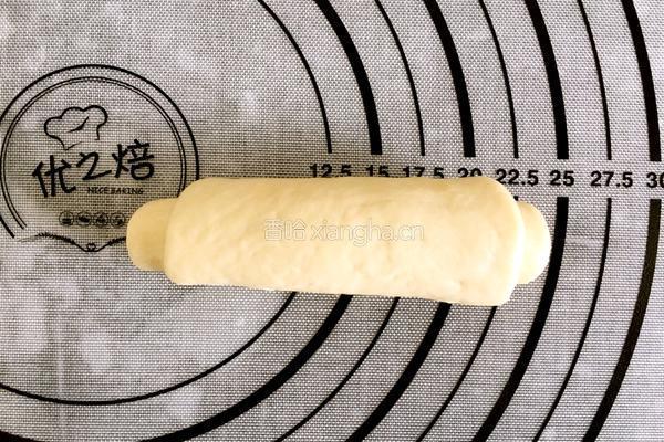 奶酪培根面包的做法图解4