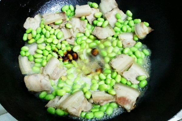 五花肉煮毛豆的做法图解5