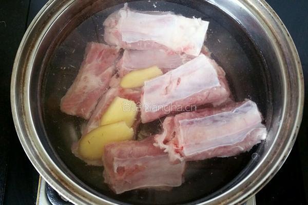 糖醋排骨的做法图解2