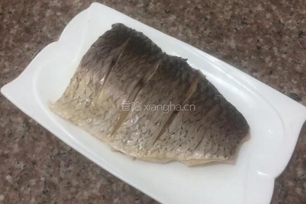 清蒸草鱼中段的做法图解7