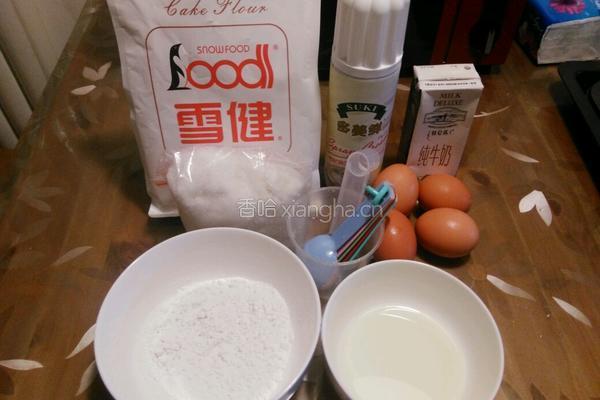 香蕉蛋糕卷的做法图解1