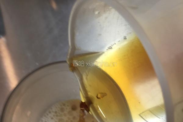 冰镇原味珍珠奶茶的做法图解3