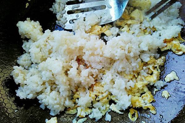 鸡蛋炒饭的做法图解13
