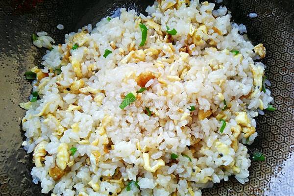 鸡蛋炒饭的做法图解16