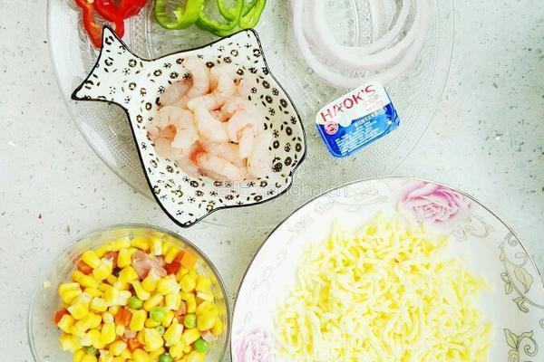 虾仁披萨～pizza的做法图解1