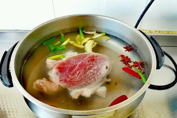 芹菜拌腱肉的做法图解3