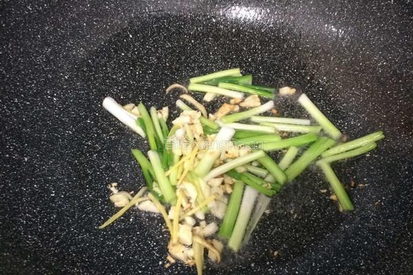 大葱爆炒猪肝的做法图解5