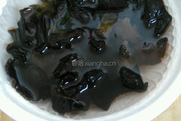 胡萝卜木耳馅饺子的做法图解3