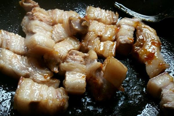 竹笋烧肉的做法图解4
