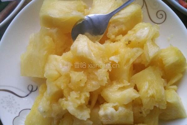 菠萝炒饭的做法图解2