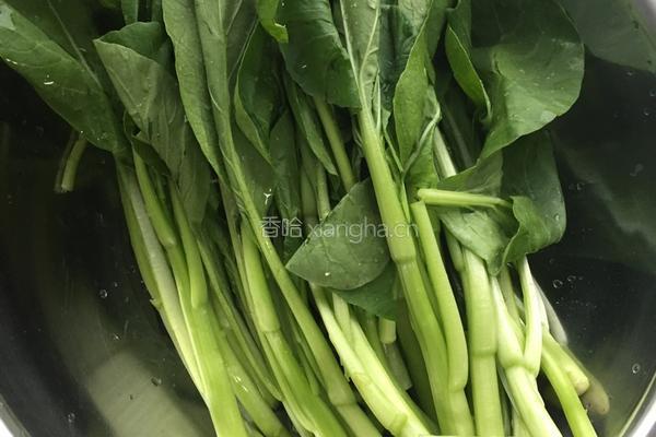 素炒菜心的做法图解1