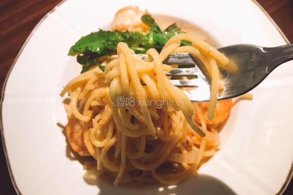 黑胡椒虾肉意大利面的做法图解8