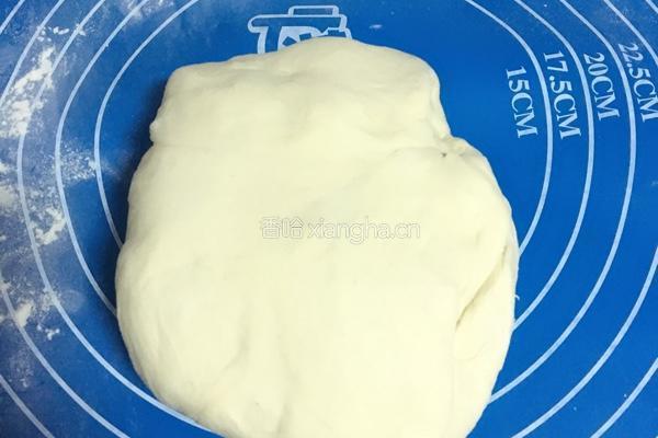 豆沙馅儿包子的做法图解1