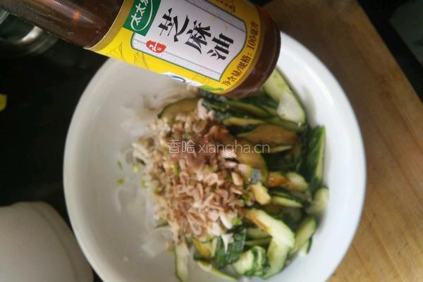 青瓜拌凉皮的做法图解7
