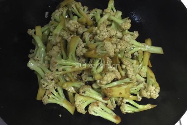 清炒菜花的做法图解7