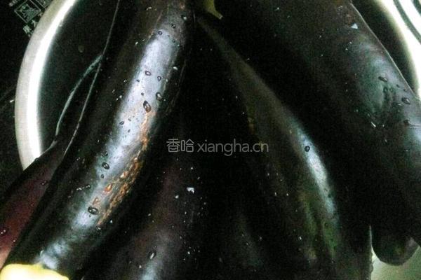 蚬子炖茄子的做法图解3