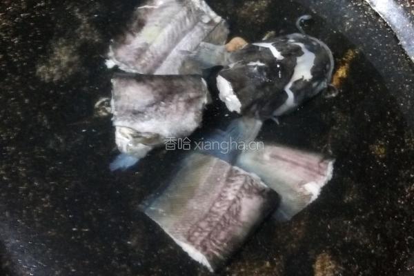 鲶鱼炖豆腐的做法图解4