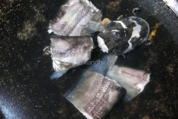 鲶鱼炖豆腐的做法图解5