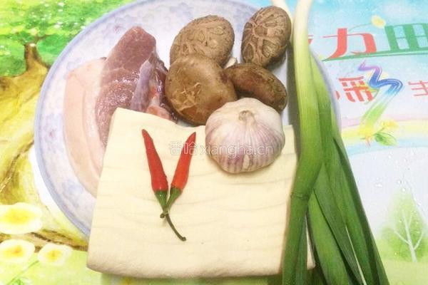 肉末香菇豆腐的做法图解1