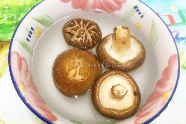 肉末香菇豆腐的做法图解2