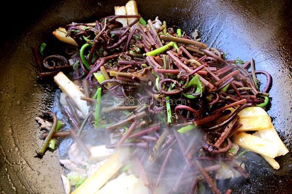 干煸猴腿土豆条的做法图解8