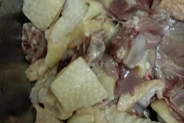 农家老母鸡的做法图解4