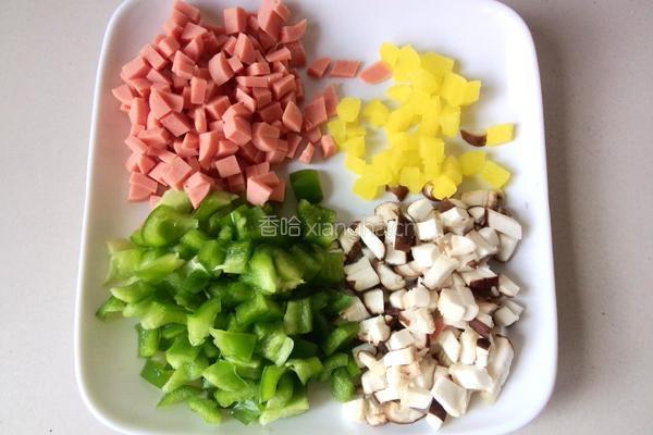 五彩蛋炒饭的做法图解2