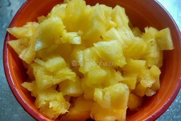 鲜榨菠萝汁的做法图解10