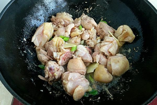 红烧土豆鸡块的做法图解4