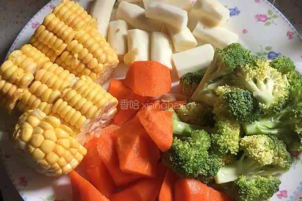 玉米山药排骨汤的做法图解3