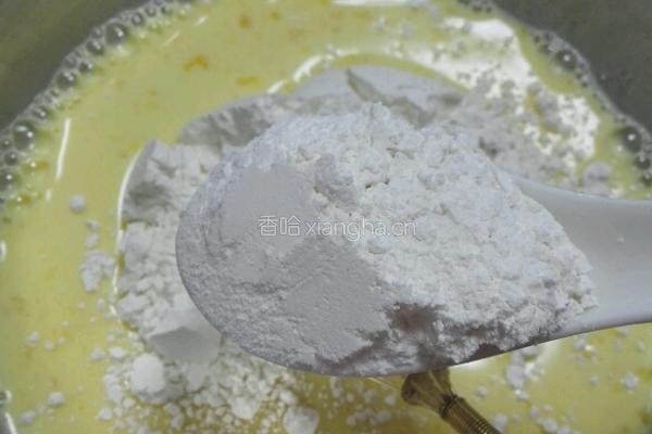 戚风蛋糕的做法图解7