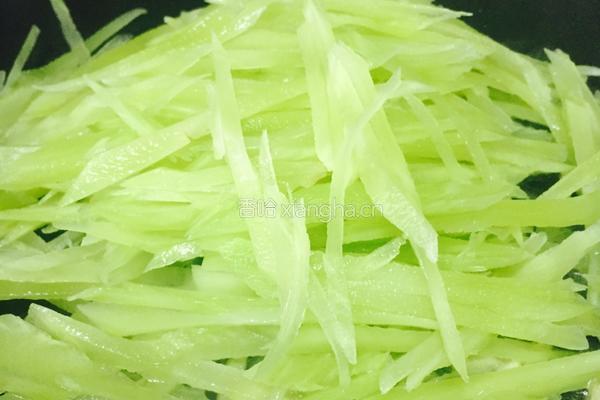 清炒莴苣的做法图解5